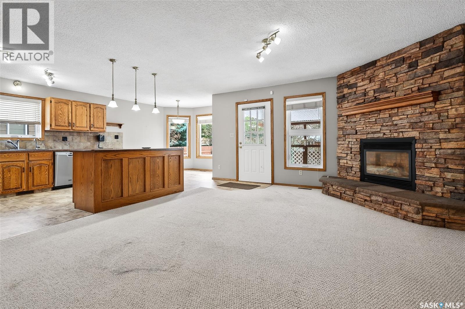 34 Elisia Drive, Moose Jaw, Saskatchewan  S6J 1G9 - Photo 8 - SK029713