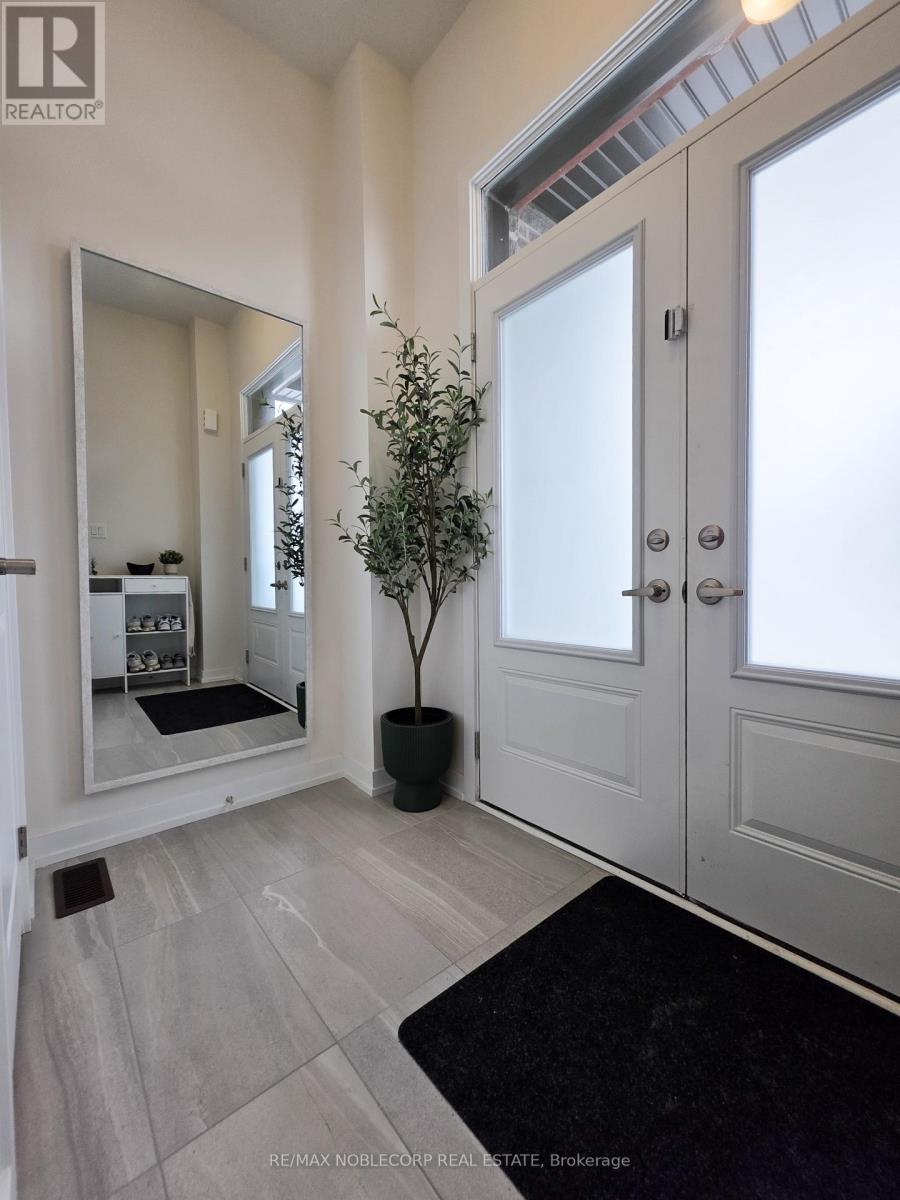 34 Singhampton Road, Vaughan, Ontario  L4H 5J6 - Photo 2 - N12825232