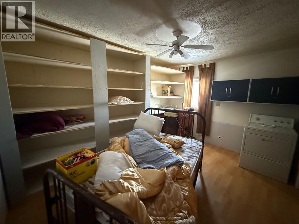 709 Centre Street, Hanna, Alberta  T0J 1P0 - Photo 15 - A2290205