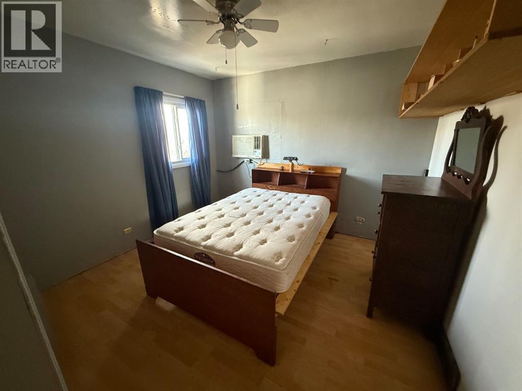 709 Centre Street, Hanna, Alberta  T0J 1P0 - Photo 18 - A2290205