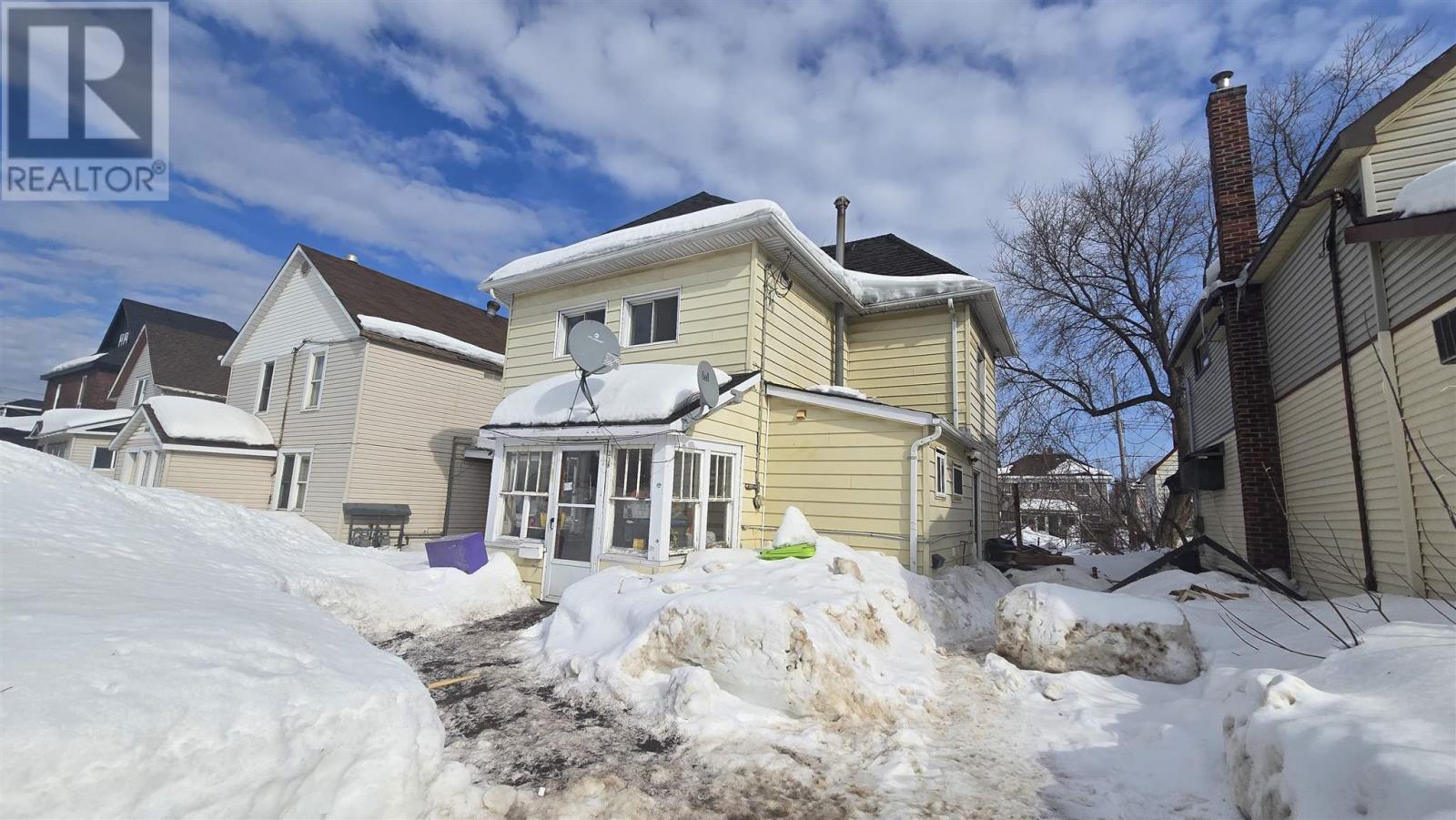 239 Beverley St, Sault Ste. Marie, Ontario  P6A 1S1 - Photo 2 - SM260412
