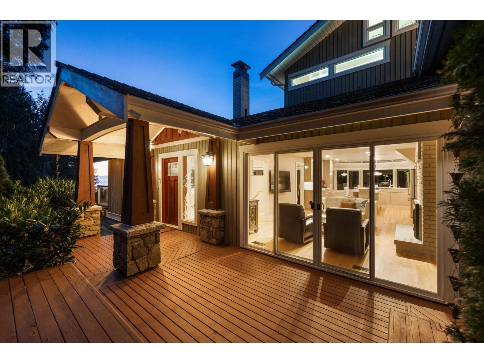 4721 Woodside Place, West Vancouver, British Columbia  V7S 2X5 - Photo 11 - R3095448