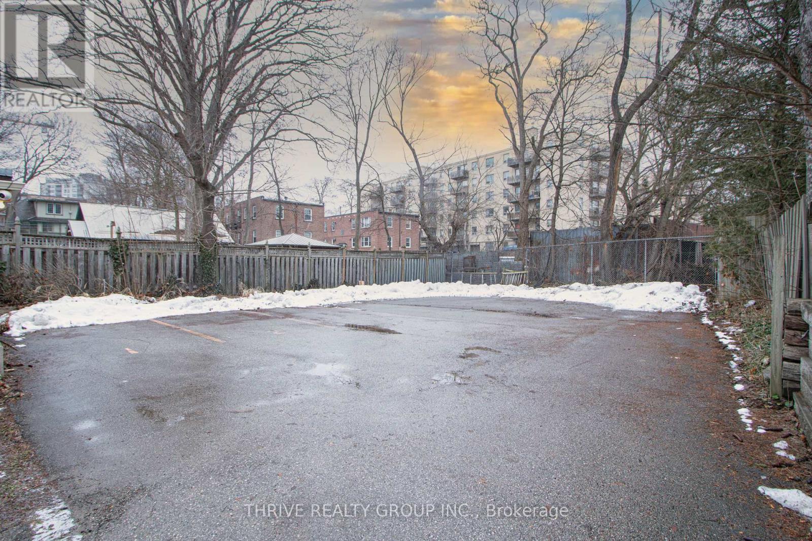 5 - 140 Ridout Street S, London South, Ontario  N6C 3X6 - Photo 16 - X12845920