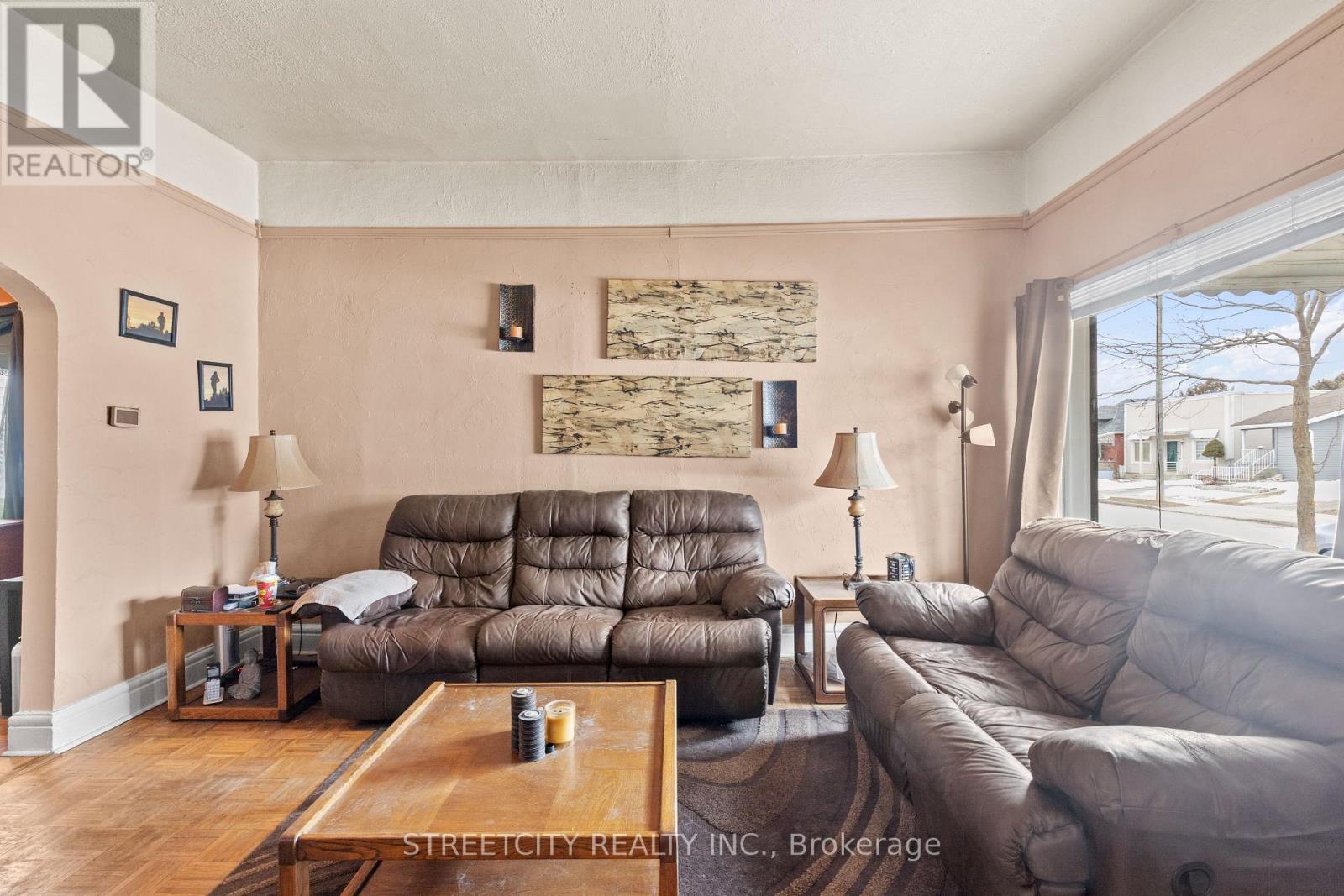 16 Oak Street, London East, Ontario  N5Z 2H6 - Photo 12 - X12845946