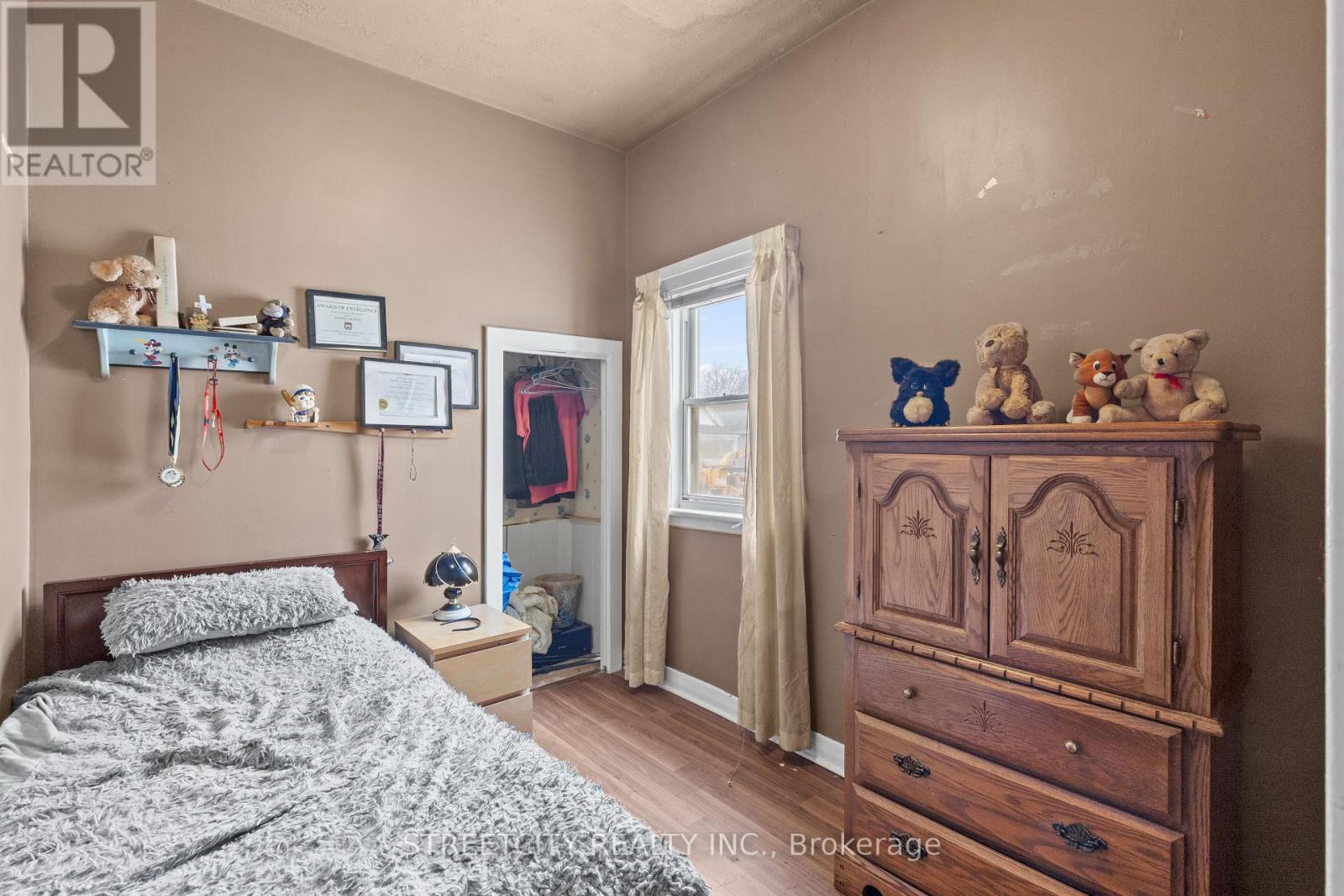 16 Oak Street, London East, Ontario  N5Z 2H6 - Photo 16 - X12845946