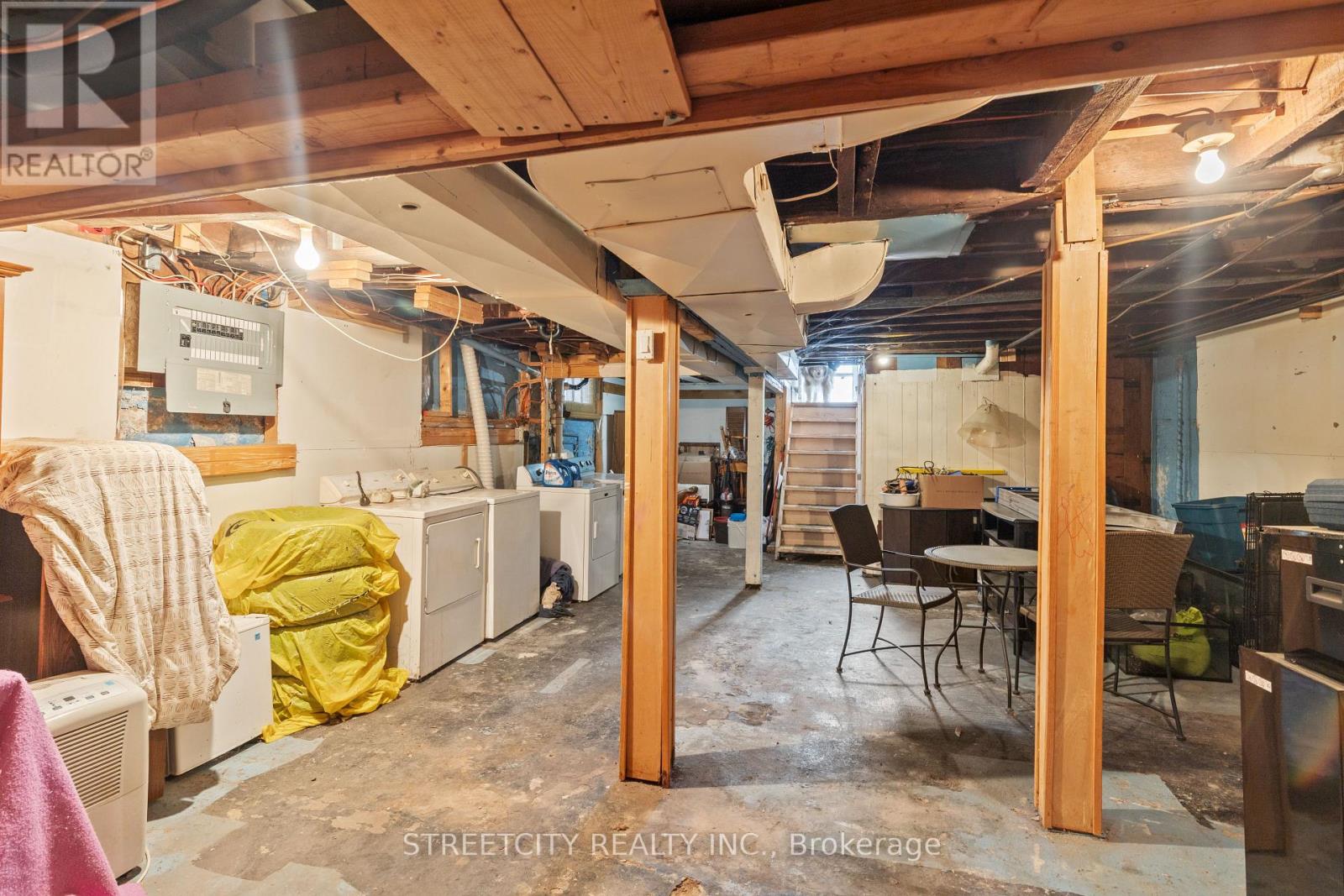 16 Oak Street, London East, Ontario  N5Z 2H6 - Photo 26 - X12845946