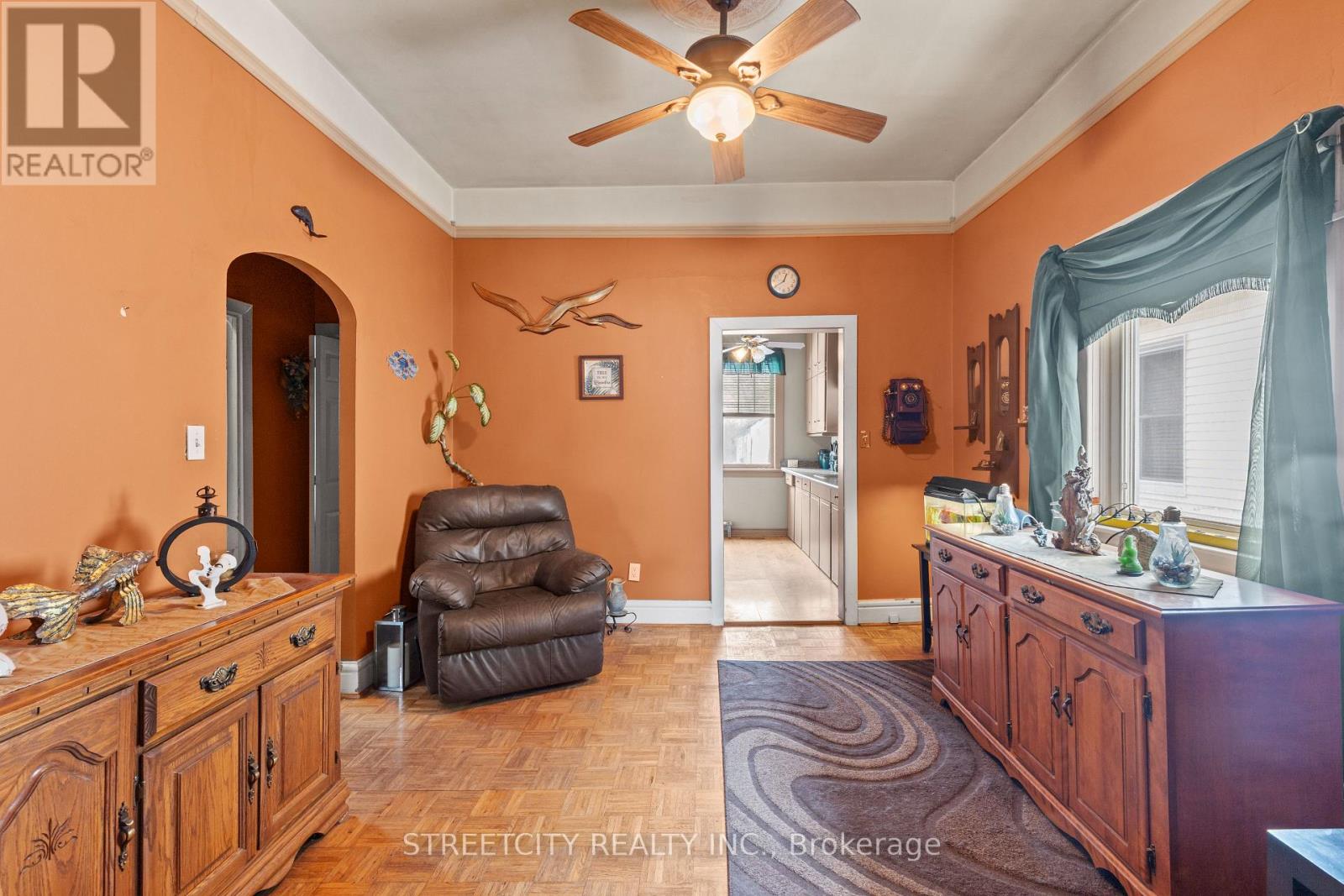 16 Oak Street, London East, Ontario  N5Z 2H6 - Photo 7 - X12845946