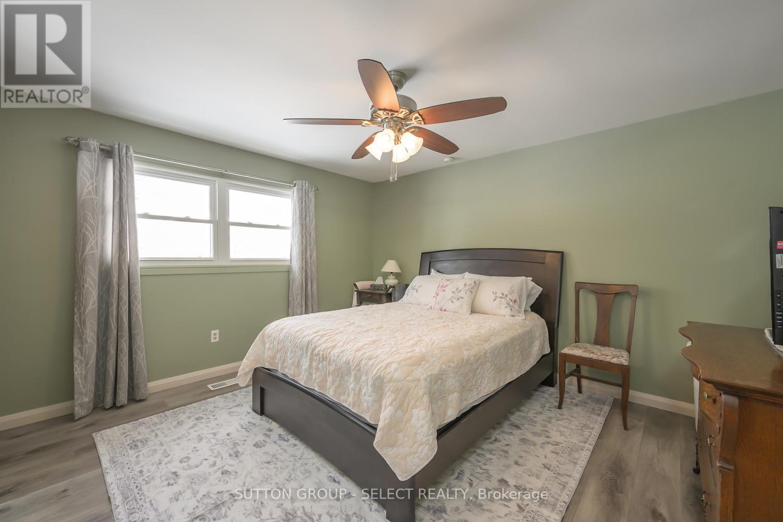 99 Inverary Crescent, London North, Ontario  N6G 3L7 - Photo 15 - X12846004