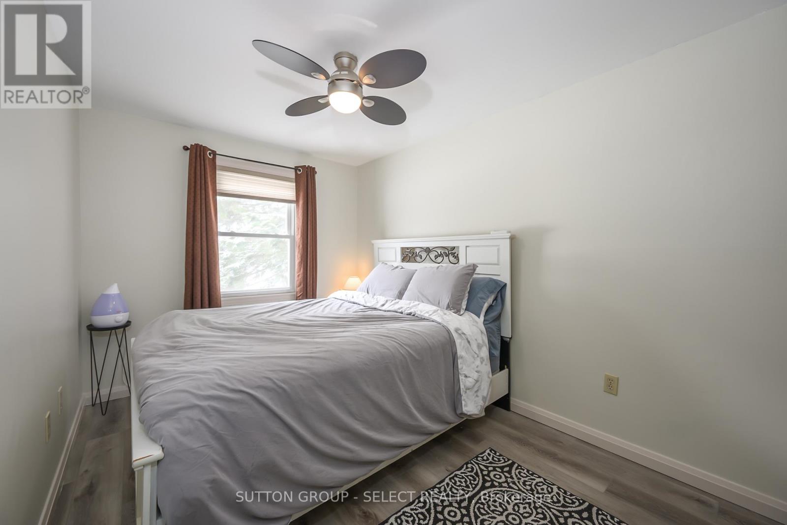 99 Inverary Crescent, London North, Ontario  N6G 3L7 - Photo 19 - X12846004