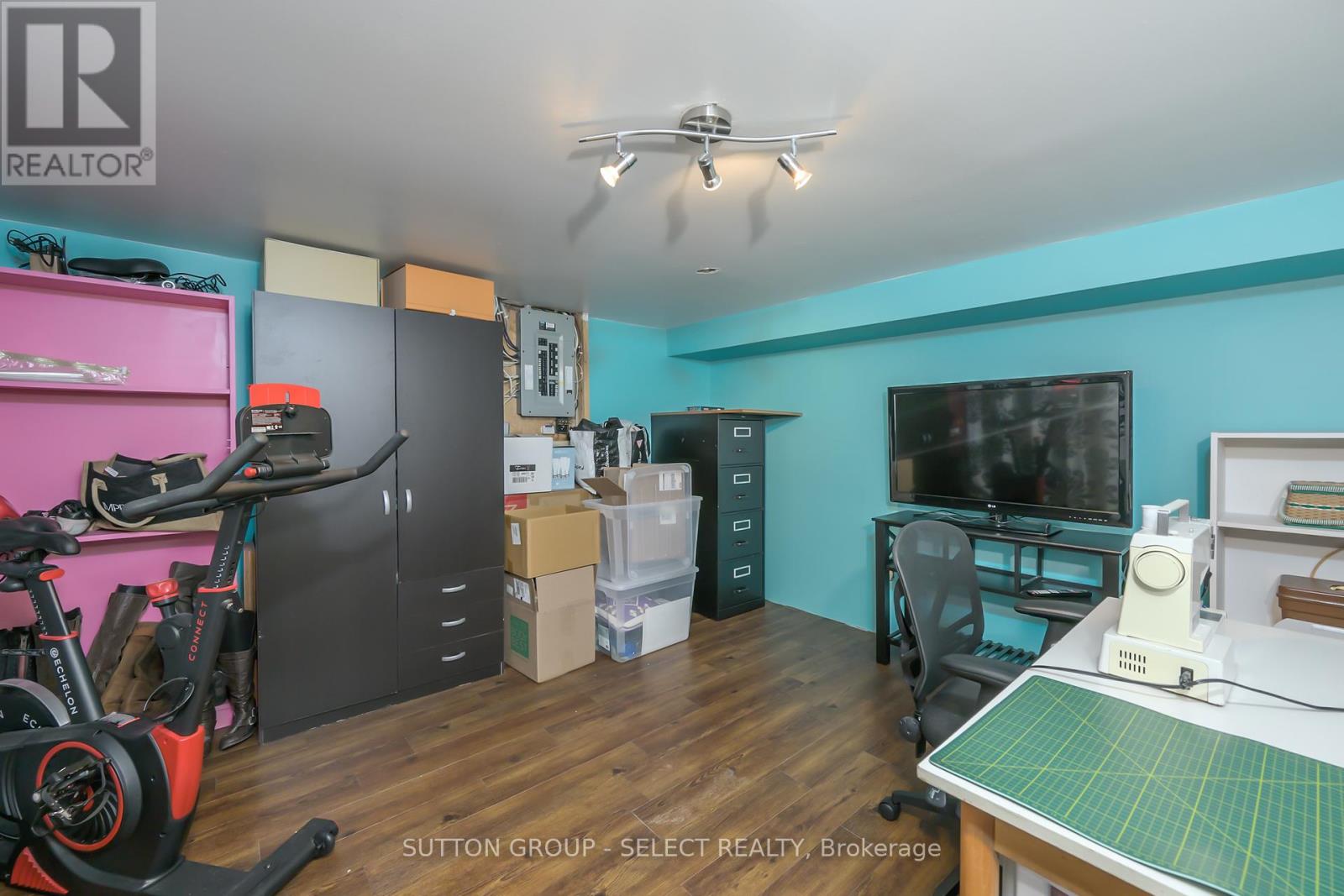 99 Inverary Crescent, London North, Ontario  N6G 3L7 - Photo 29 - X12846004