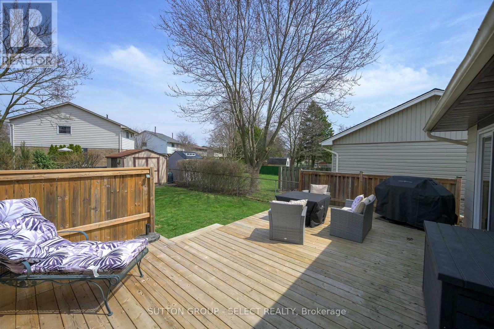 99 Inverary Crescent, London North, Ontario  N6G 3L7 - Photo 31 - X12846004