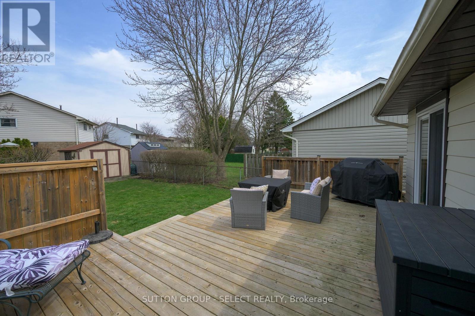 99 Inverary Crescent, London North, Ontario  N6G 3L7 - Photo 37 - X12846004