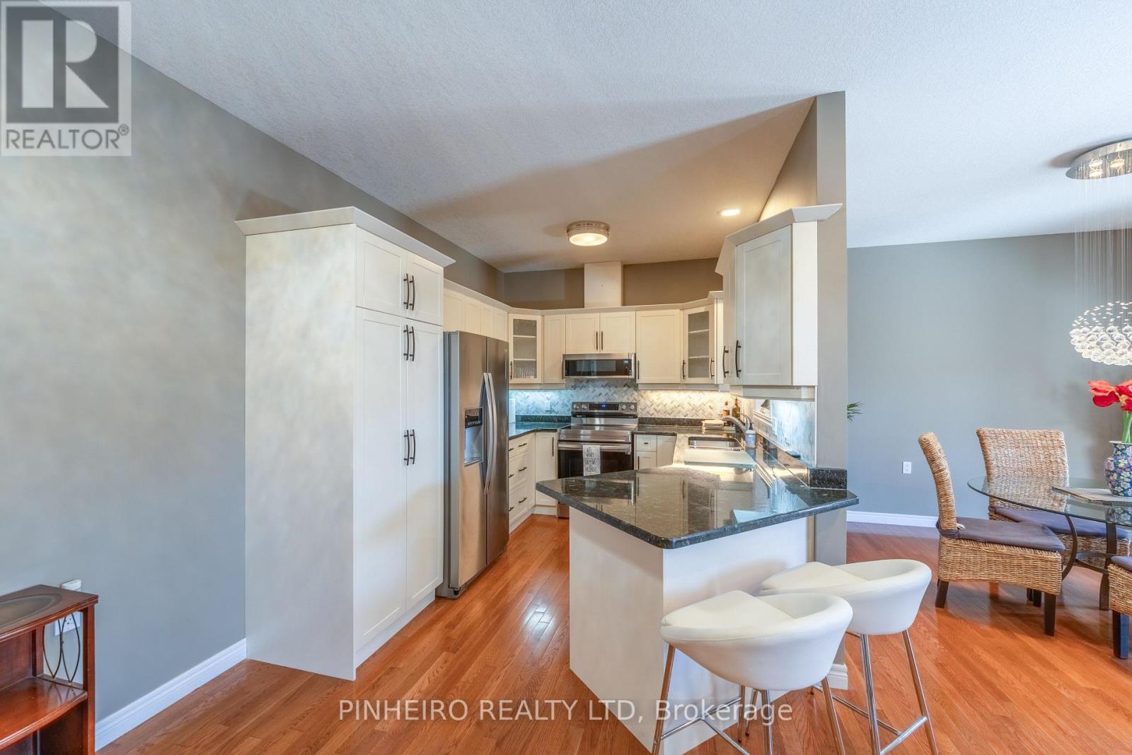 15 - 800 Commissioners Road W, London South, Ontario  N6K 1C2 - Photo 8 - X12846030