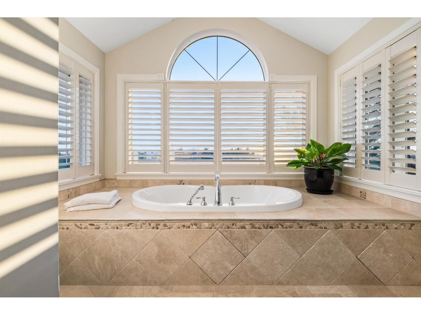 2405 Cranberry Court, Abbotsford, British Columbia  V3G 2W8 - Photo 19 - R3096010