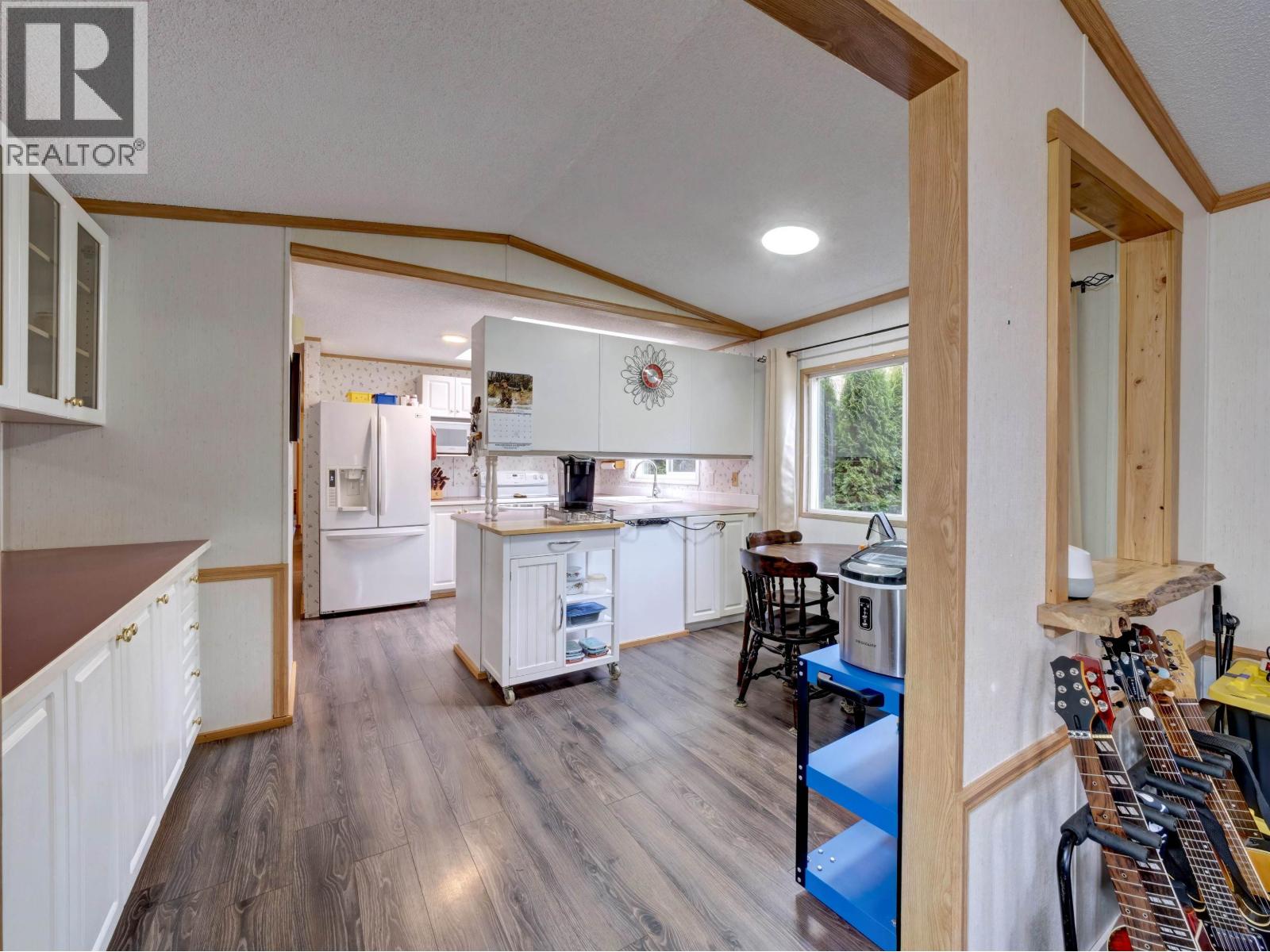 28 5575 Mason Road, Sechelt, British Columbia  V7Z 0K9 - Photo 8 - R3082745