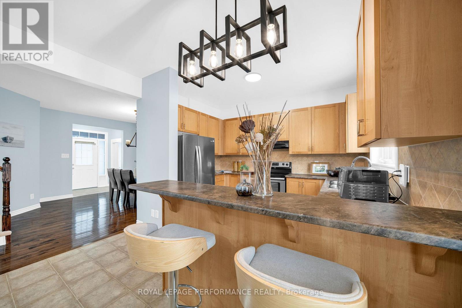 262 Tempest Drive, Ottawa, Ontario  K2S 0K6 - Photo 8 - X12845902