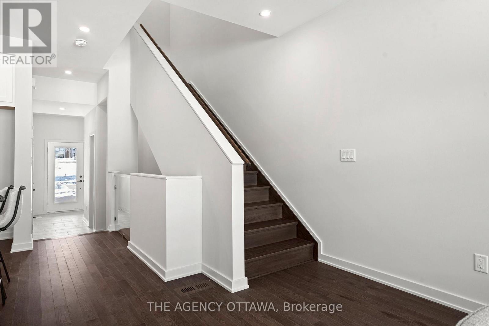 1003 Kitigan Grove, Ottawa, Ontario  K2K 0M9 - Photo 14 - X12845938