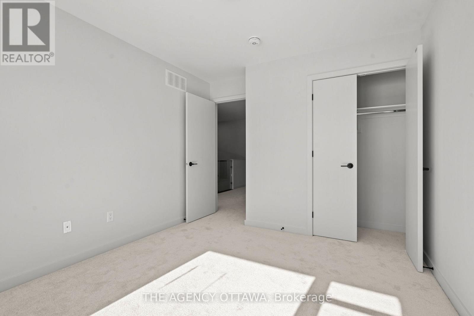 1003 Kitigan Grove, Ottawa, Ontario  K2K 0M9 - Photo 25 - X12845938