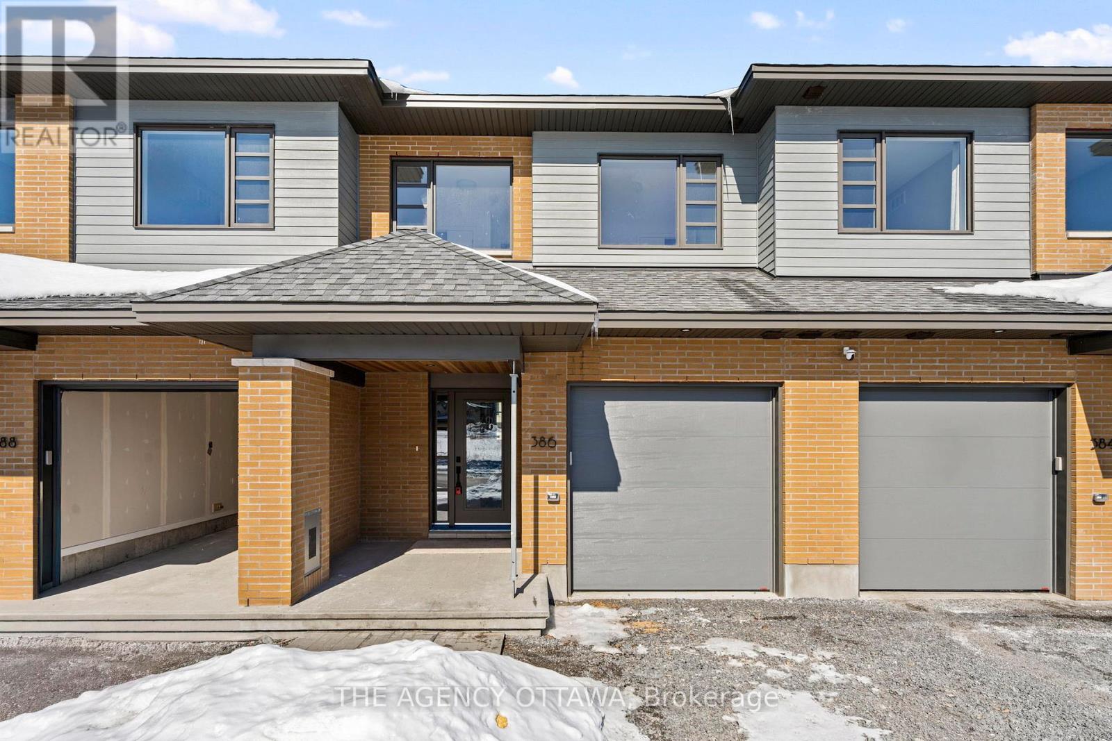 386 WALDEN DRIVE, Ottawa, Ontario