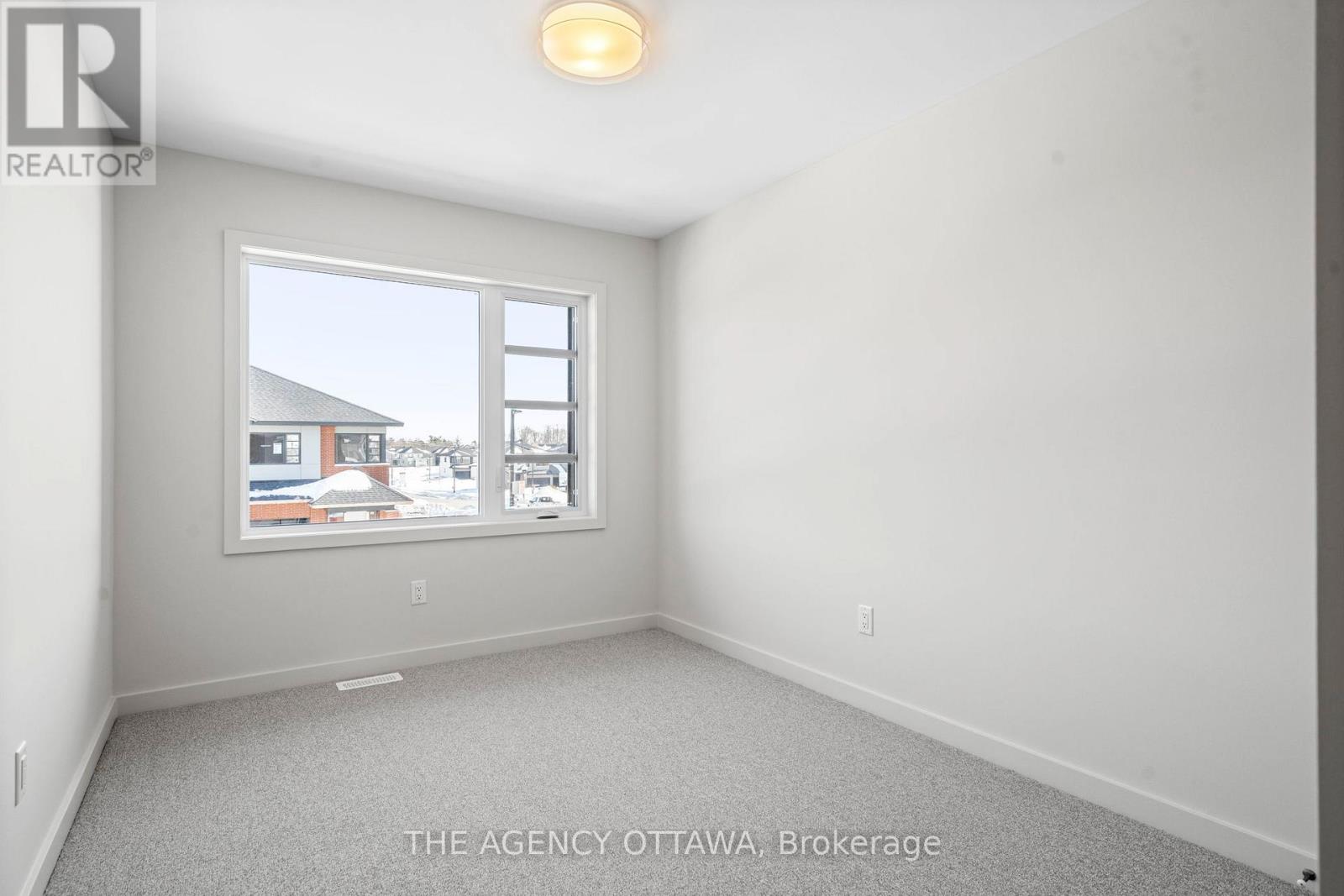 386 Walden Drive, Ottawa, Ontario  K2K 0M9 - Photo 27 - X12845994