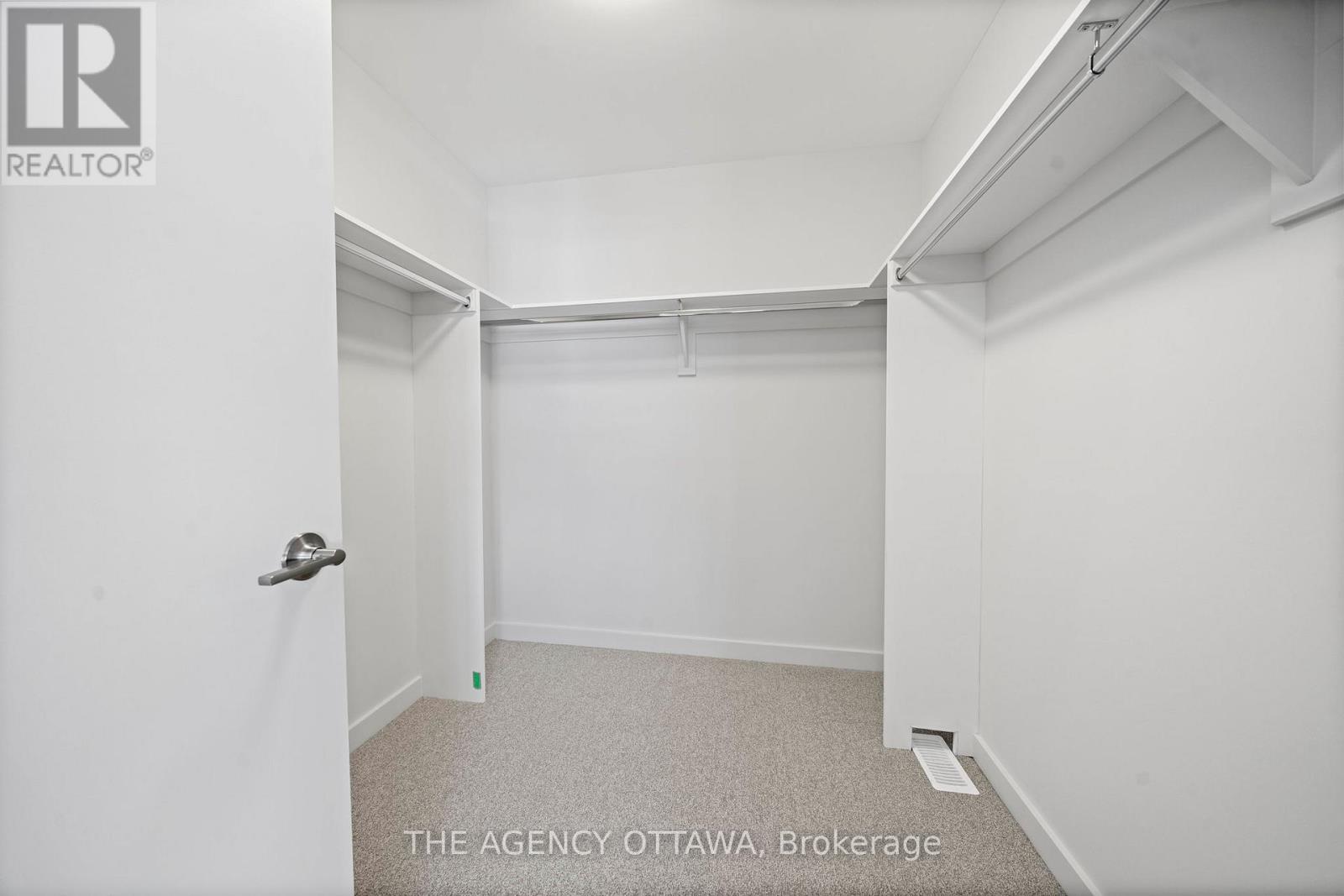 386 Walden Drive, Ottawa, Ontario  K2K 0M9 - Photo 35 - X12845994