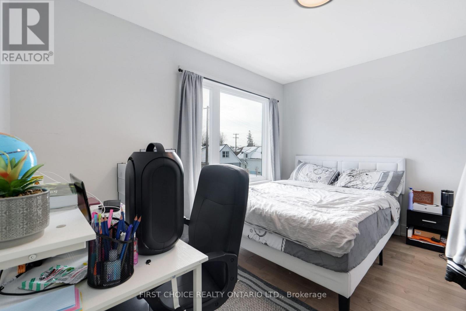 271 Queen Mary Street, Ottawa, Ontario  K1K 1X1 - Photo 19 - X12846038