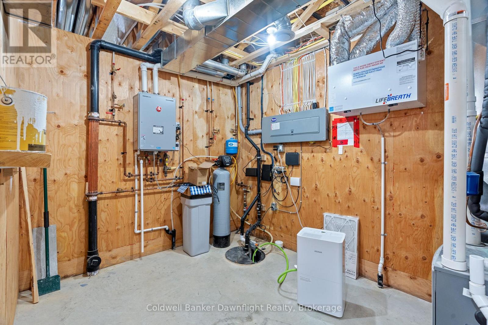 714 Gloria Street, North Huron, Ontario  N0M 1H0 - Photo 42 - X12845694