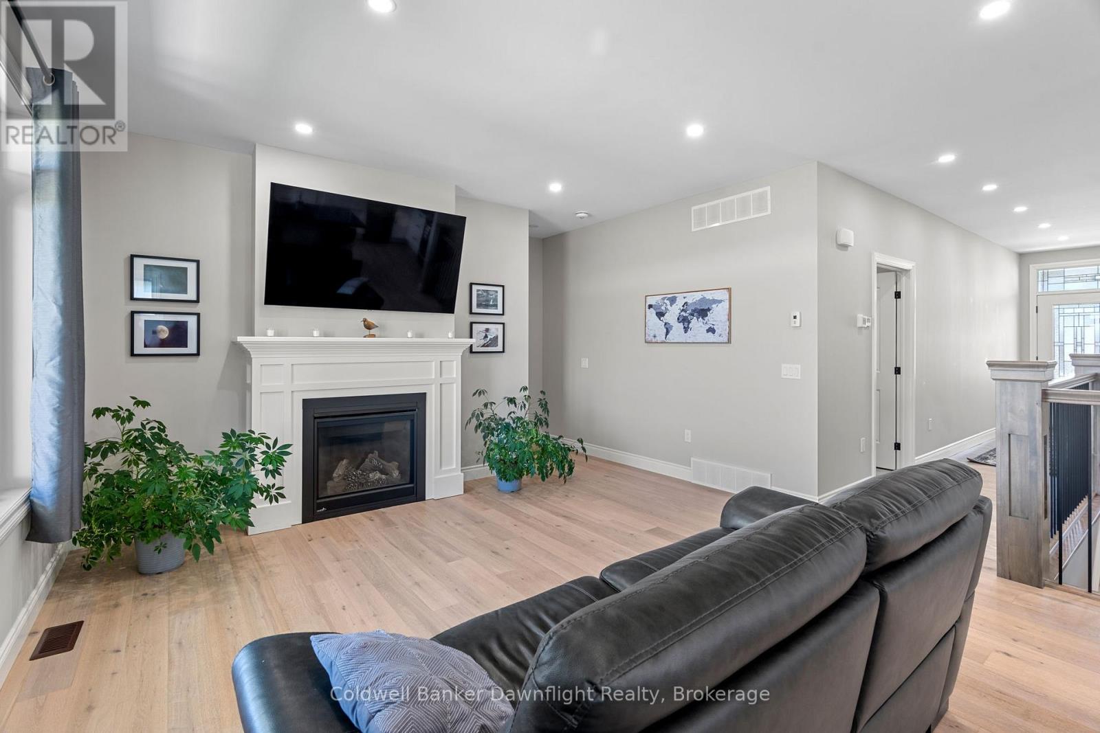 714 Gloria Street, North Huron, Ontario  N0M 1H0 - Photo 9 - X12845694