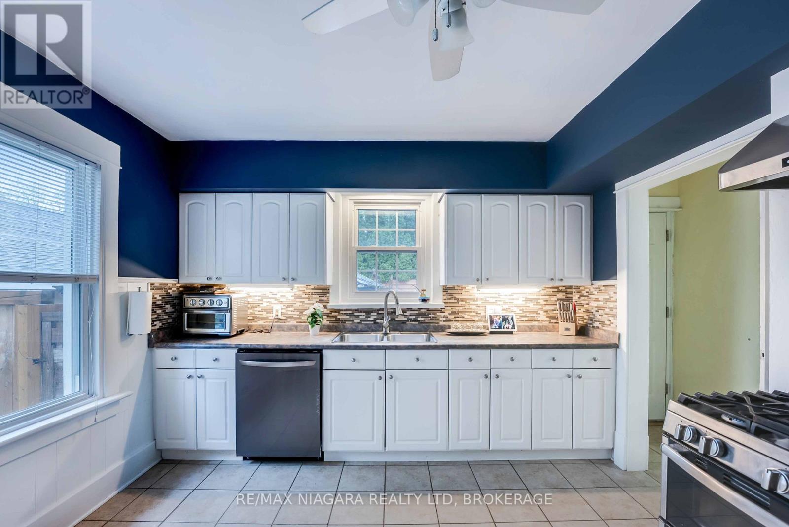 5078 Armoury Street, Niagara Falls, Ontario  L2E 1T4 - Photo 11 - X12845910