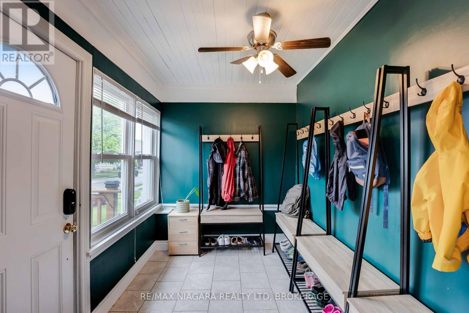 5078 Armoury Street, Niagara Falls, Ontario  L2E 1T4 - Photo 3 - X12845910