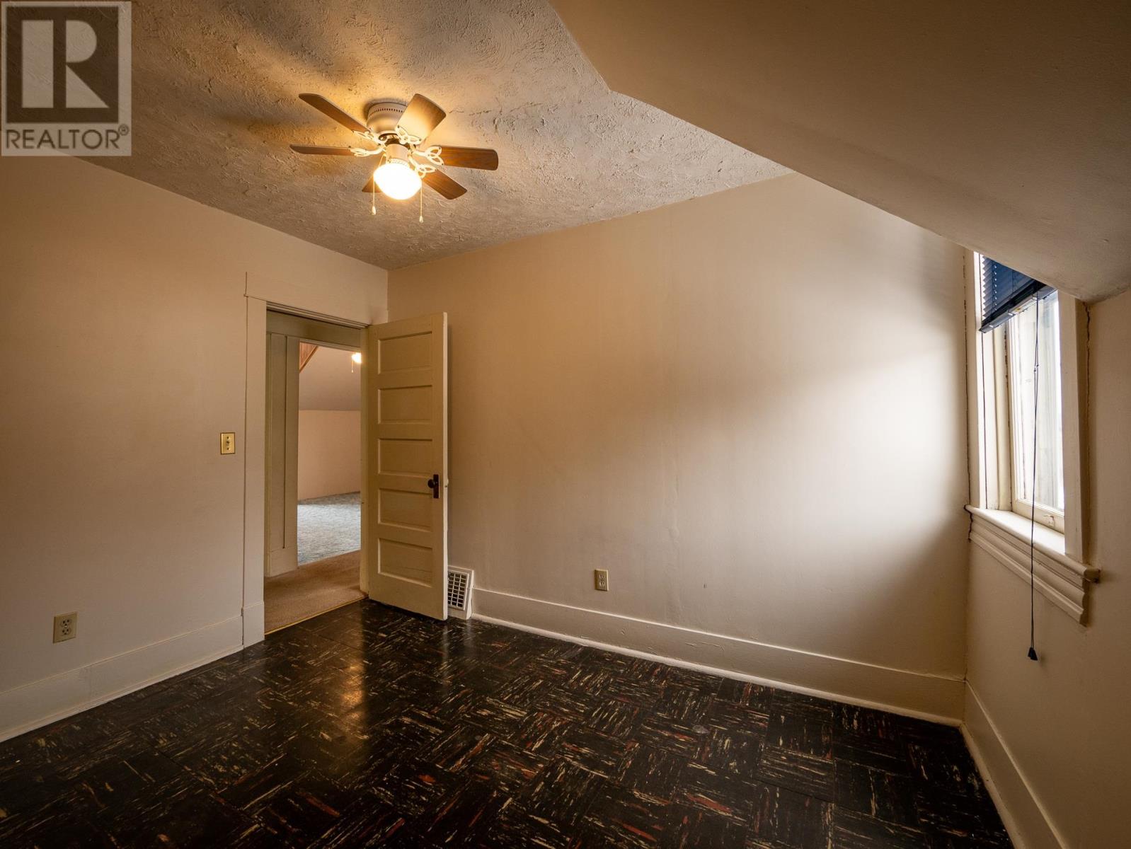 125 Fourth St N, Kenora, Ontario  P9N 2M6 - Photo 32 - TB2600360