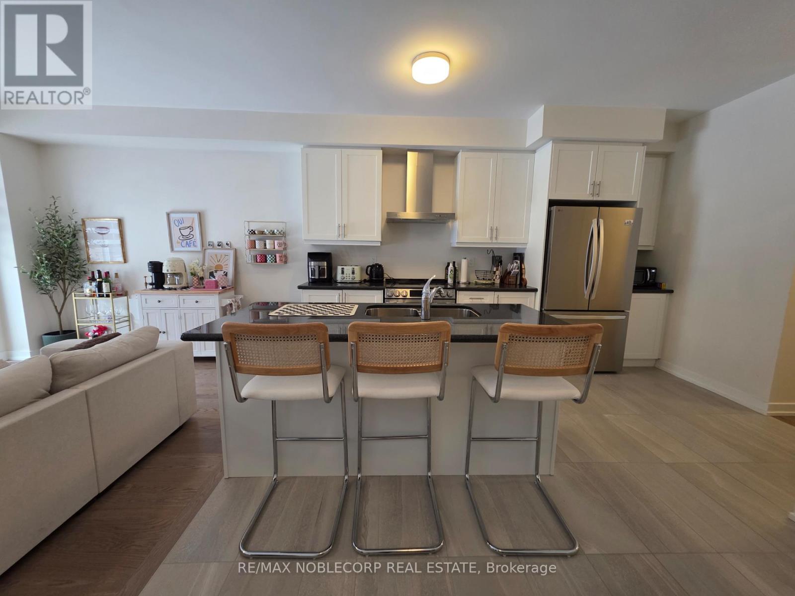 34 Singhampton Road, Vaughan, Ontario  L4H 5J6 - Photo 7 - N12825232