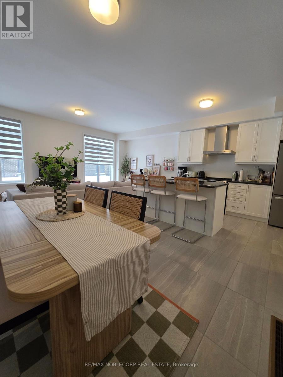 34 Singhampton Road, Vaughan, Ontario  L4H 5J6 - Photo 8 - N12825232