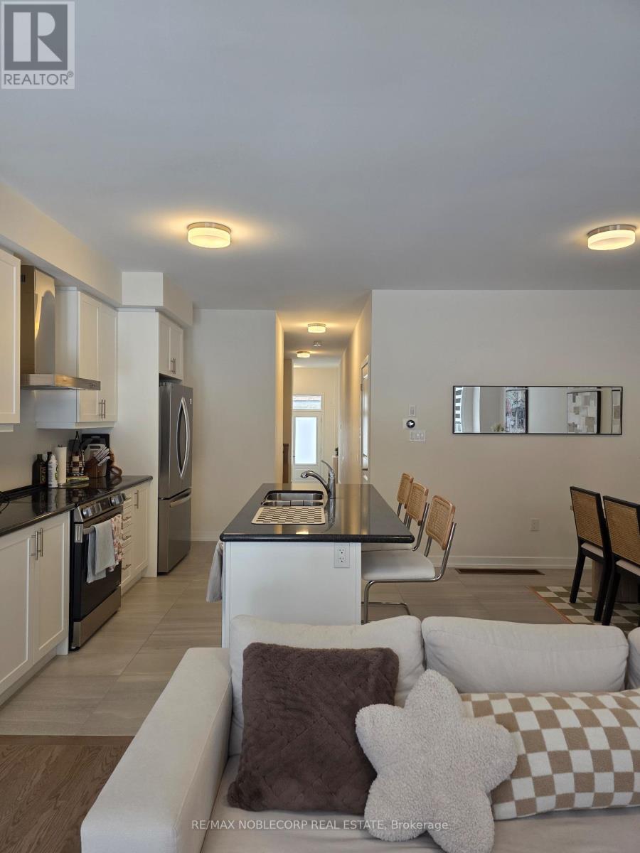 34 Singhampton Road, Vaughan, Ontario  L4H 5J6 - Photo 6 - N12825232