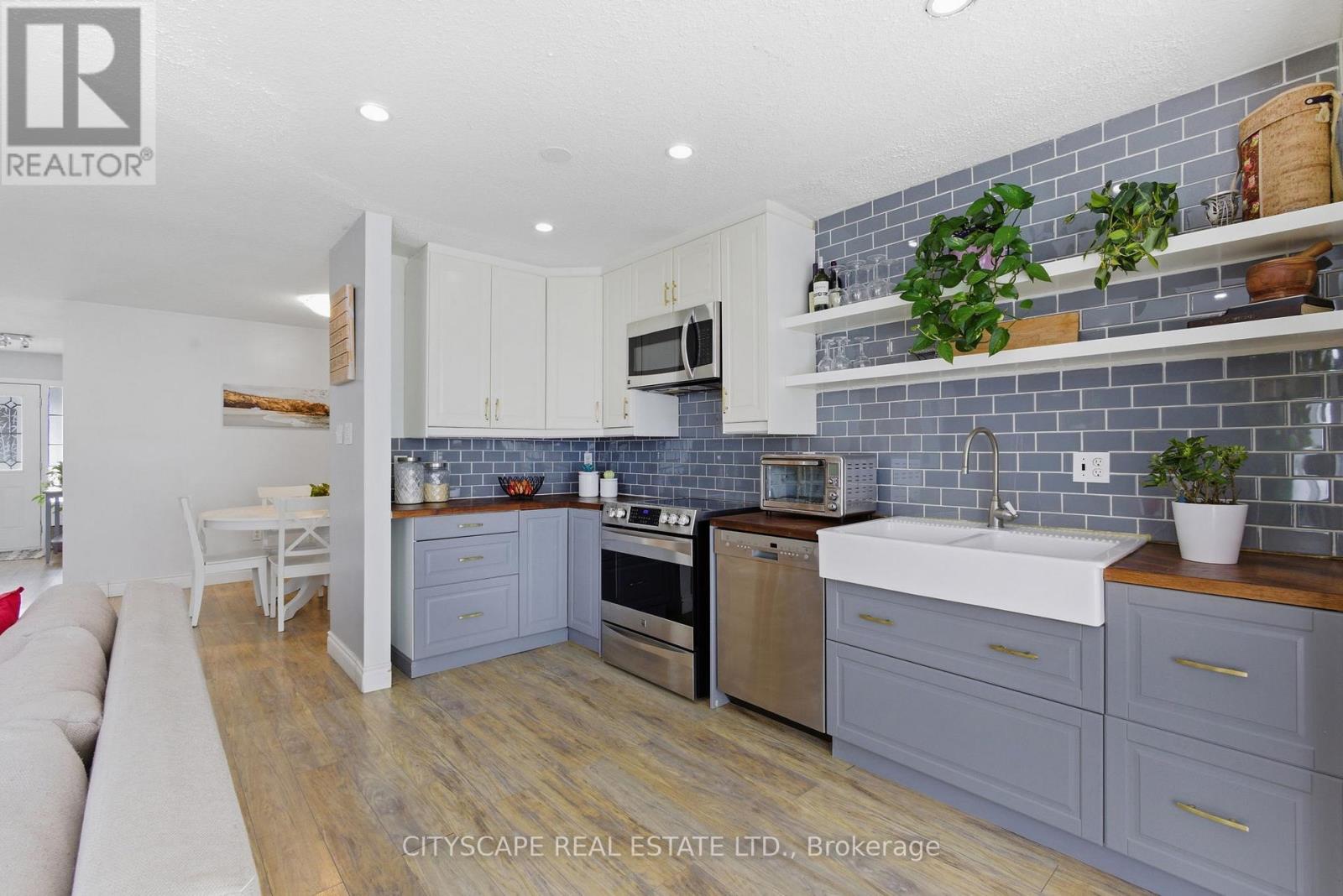 27 Whittaker Crescent, Cambridge, Ontario  N1T 1Z4 - Photo 3 - X12844680