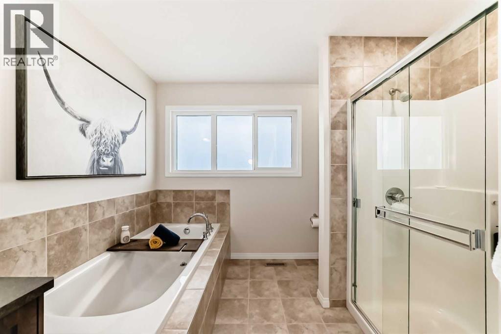 28 Mount Rae Place, Okotoks, Alberta  T1S 0P1 - Photo 14 - A2287543