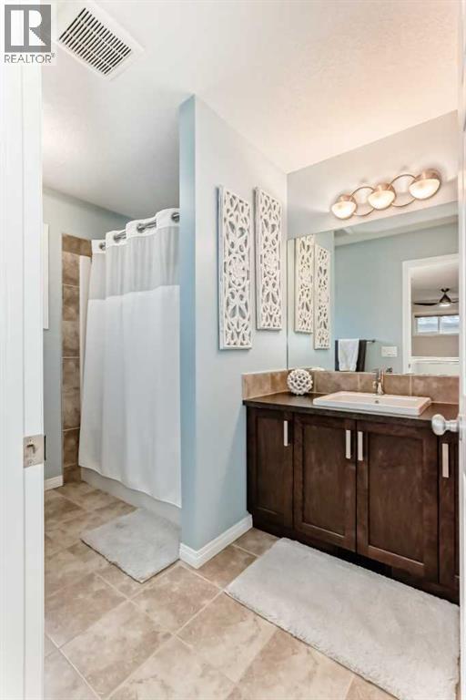 28 Mount Rae Place, Okotoks, Alberta  T1S 0P1 - Photo 21 - A2287543