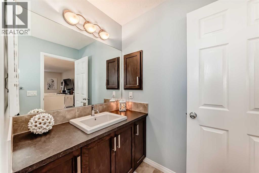 28 Mount Rae Place, Okotoks, Alberta  T1S 0P1 - Photo 23 - A2287543