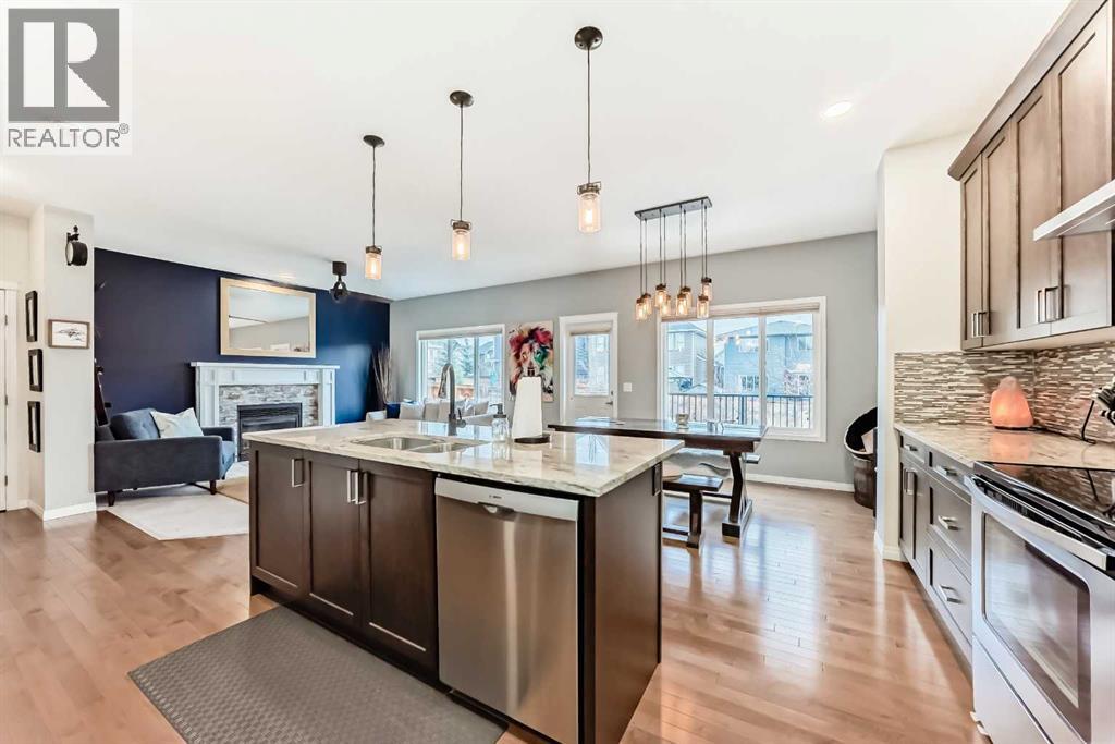 28 Mount Rae Place, Okotoks, Alberta  T1S 0P1 - Photo 6 - A2287543