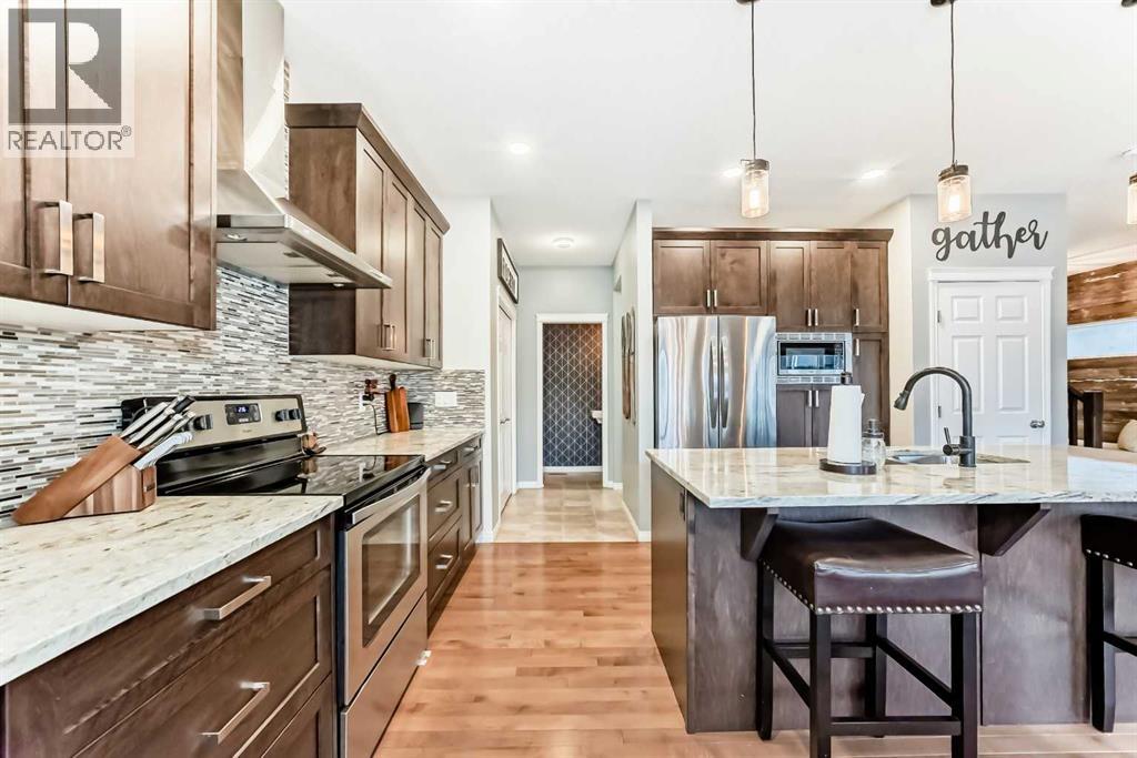 28 Mount Rae Place, Okotoks, Alberta  T1S 0P1 - Photo 7 - A2287543