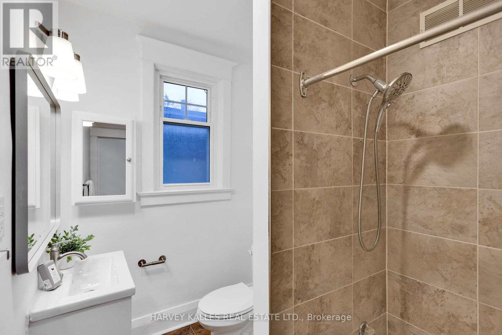 318 Forman Avenue, Toronto, Ontario  M4S 2S7 - Photo 33 - C12845936