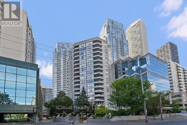 30 HOLLY STREET, Toronto, Ontario