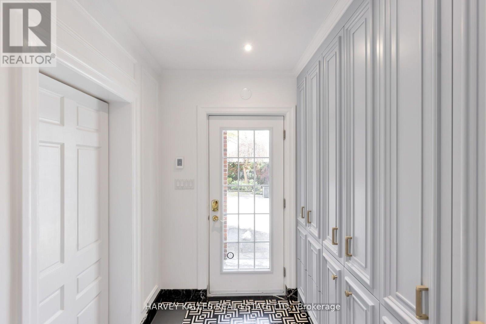 470 Russell Hill Road, Toronto, Ontario  M5P 2S7 - Photo 15 - C12846058