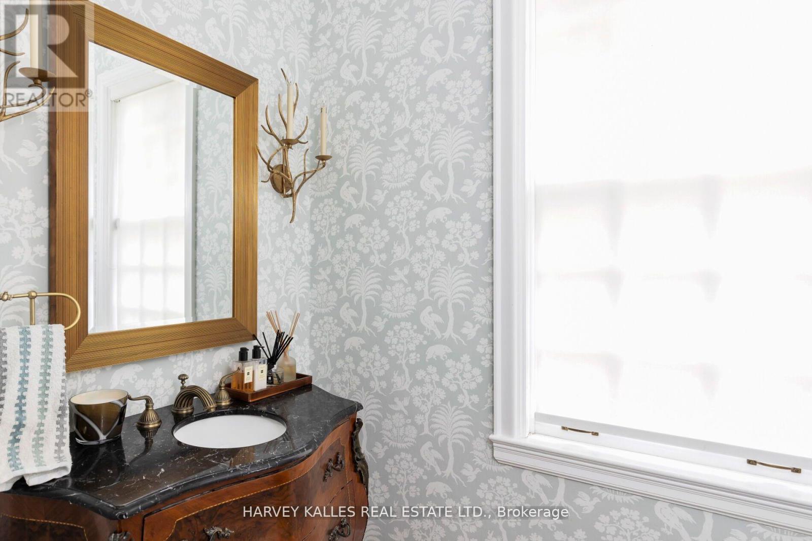 470 Russell Hill Road, Toronto, Ontario  M5P 2S7 - Photo 19 - C12846058