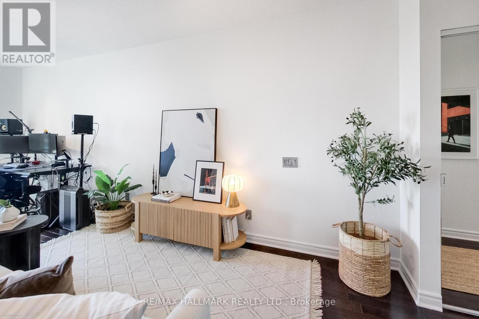 2001 - 60 Byng Avenue, Toronto, Ontario  M2N 7K3 - Photo 5 - C12846064