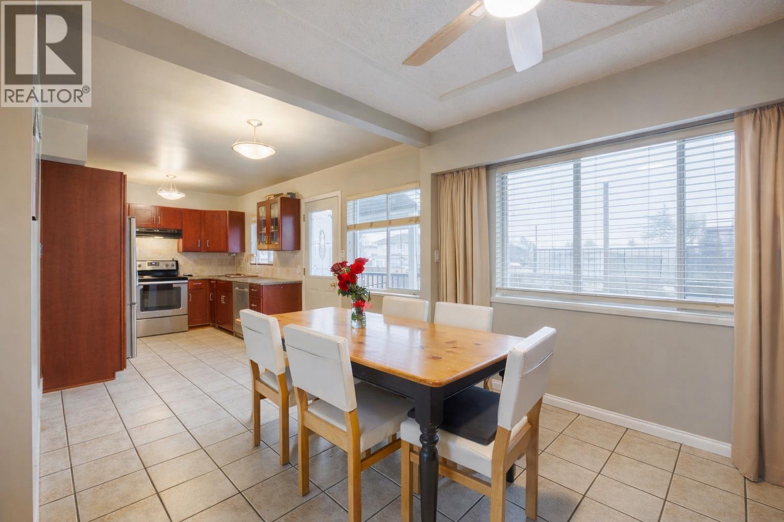 6524 Charles Street, Burnaby, British Columbia  V5B 2H1 - Photo 5 - R3086447