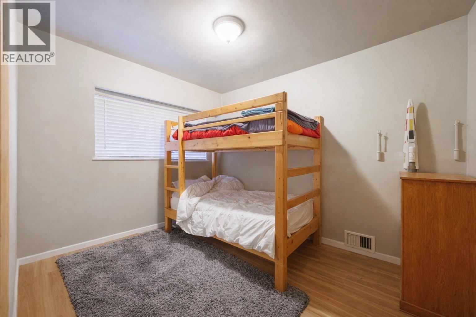 6524 Charles Street, Burnaby, British Columbia  V5B 2H1 - Photo 9 - R3086447