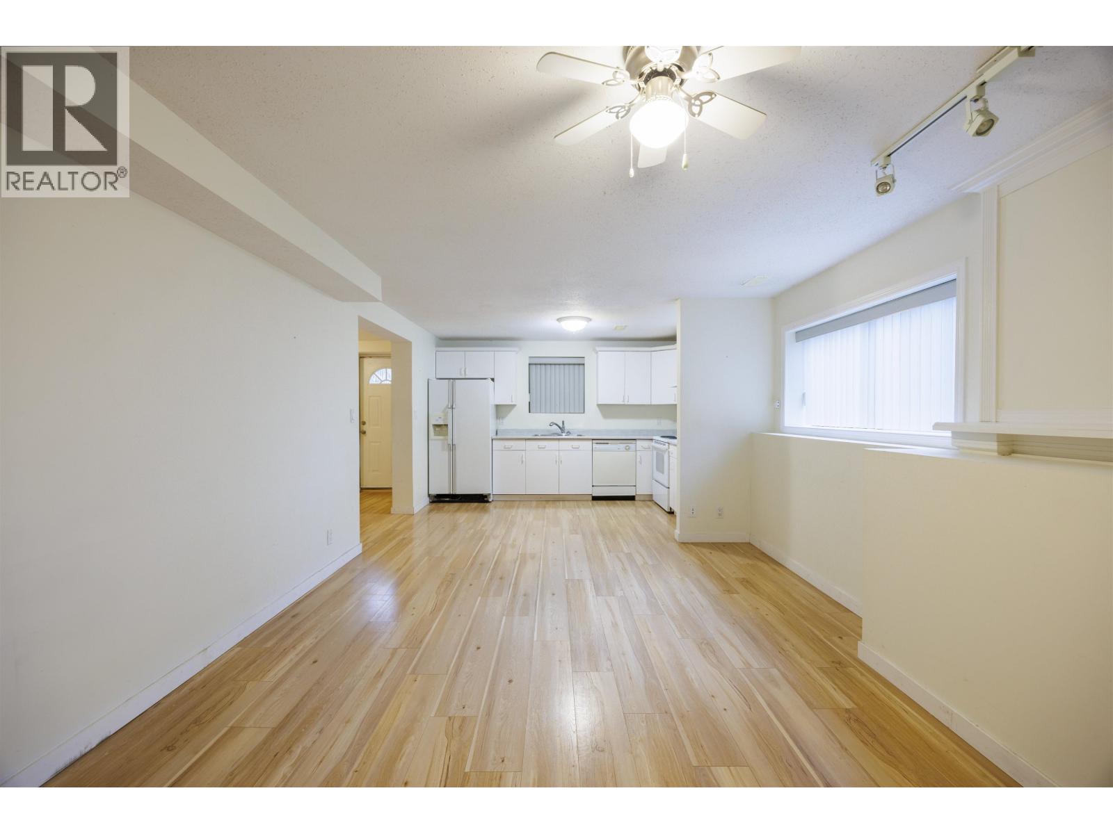 6524 Charles Street, Burnaby, British Columbia  V5B 2H1 - Photo 12 - R3086447