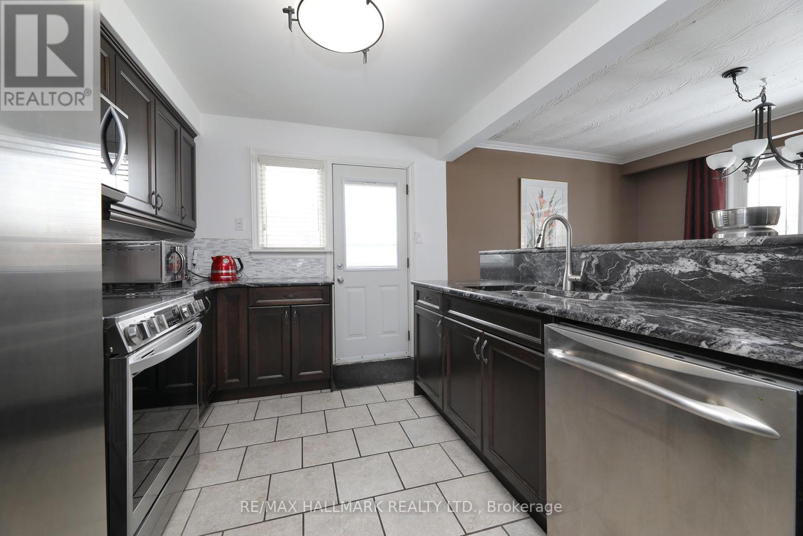 27 Slan Avenue, Toronto, Ontario  M1G 3B1 - Photo 11 - E12845970