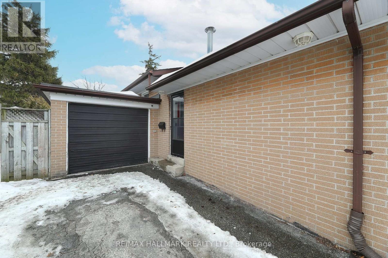 27 Slan Avenue, Toronto, Ontario  M1G 3B1 - Photo 2 - E12845970